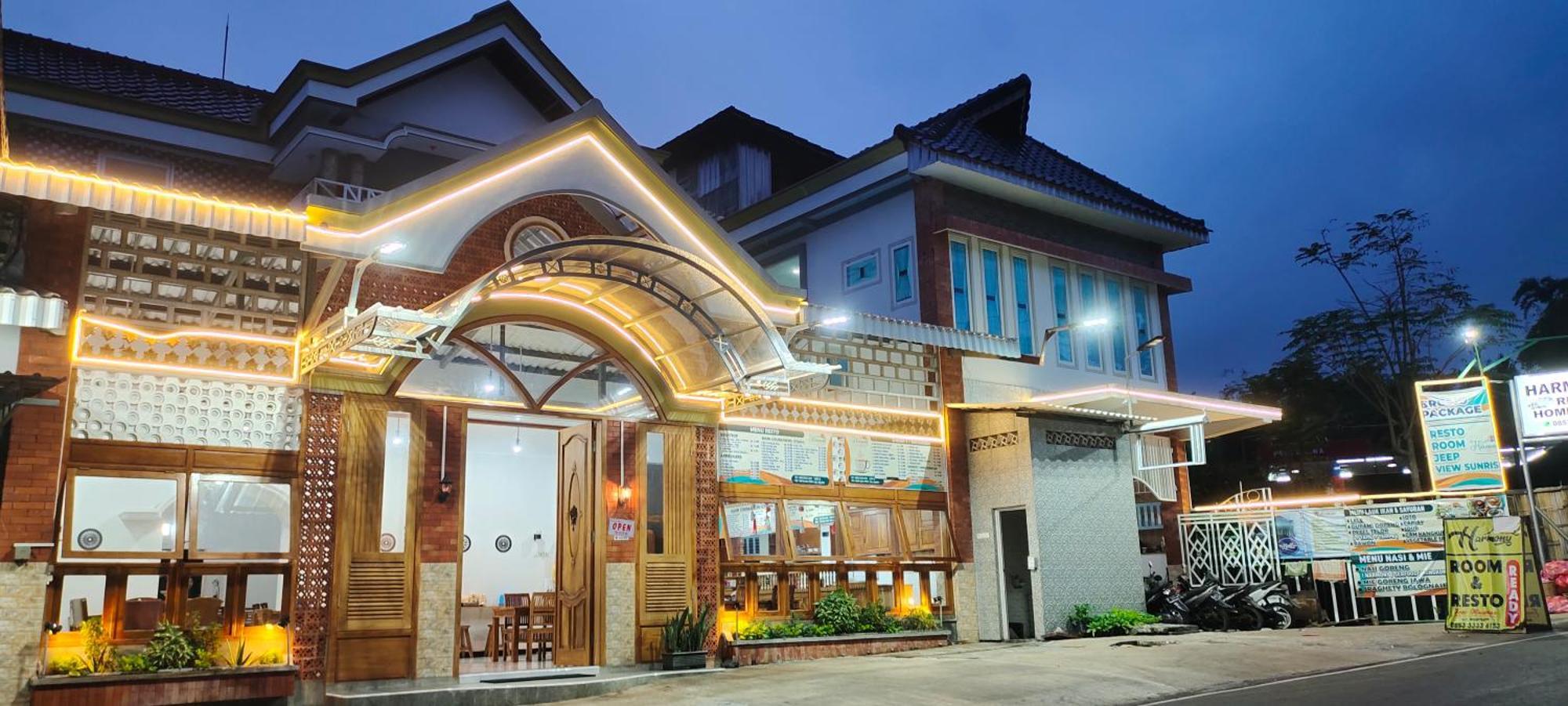 Harmony Resto&Homestay Lambangkuning 외부 사진